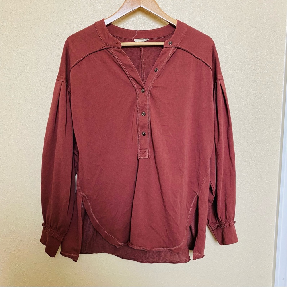 Easel oversized ballon sleeve top